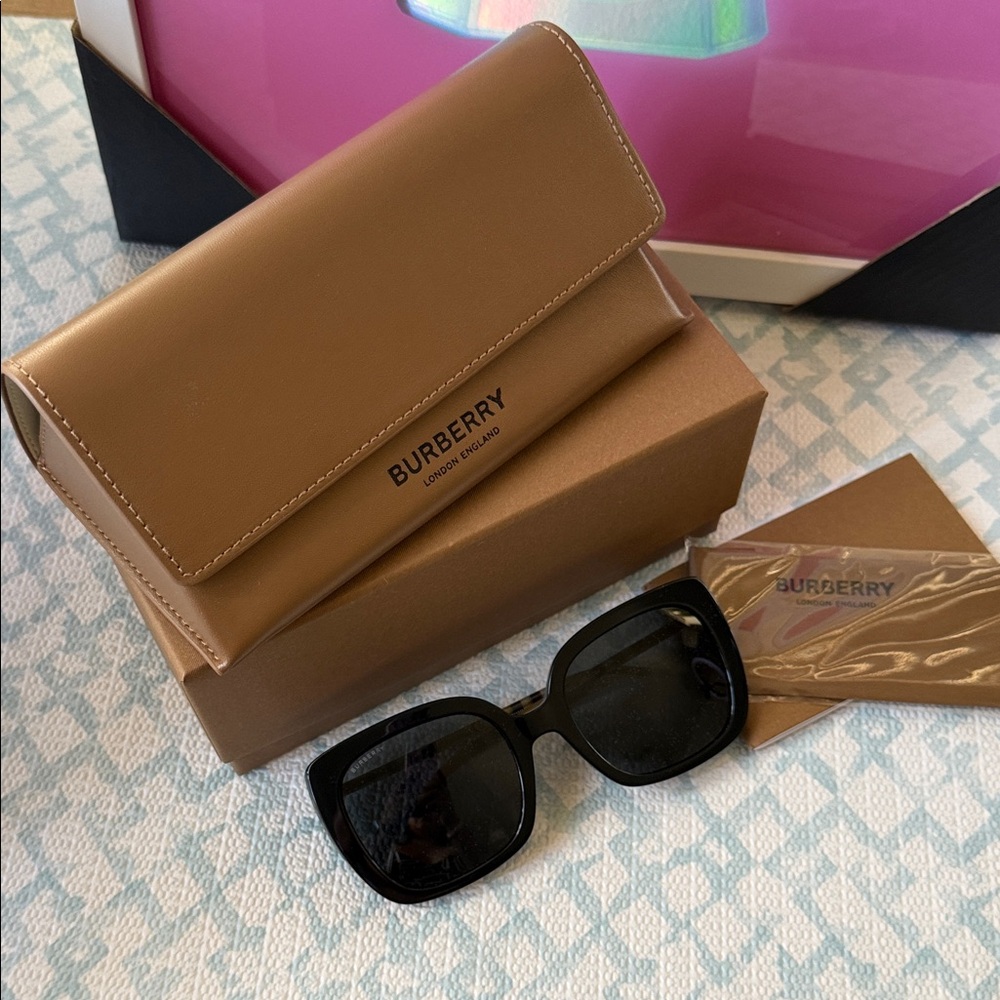 Burberry Black Sunglasses with Tan Case